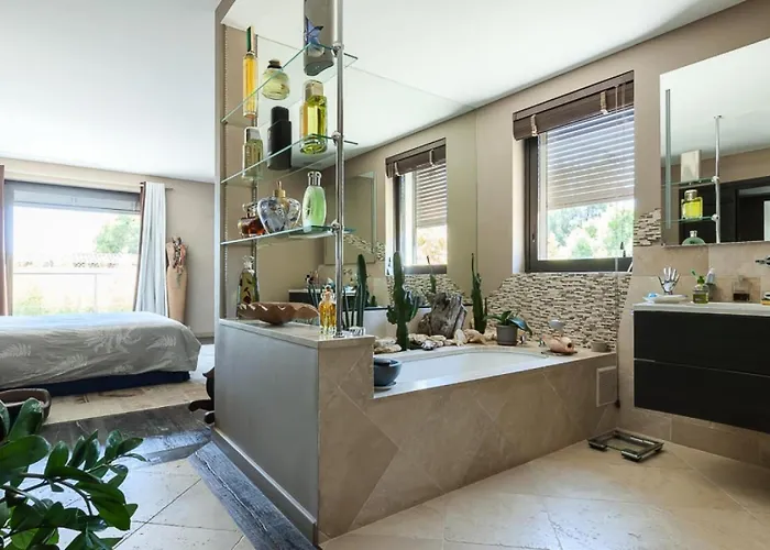 Vila En Domaine Prive Avec Piscine Chauffee - En Domaine Prive Avec Piscine Chauffee Mae-2023 *