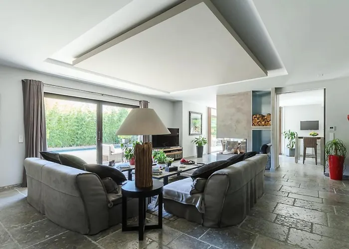 En Domaine Prive Avec Piscine Chauffee - En Domaine Prive Avec Piscine Chauffee Mae-2023 Vila