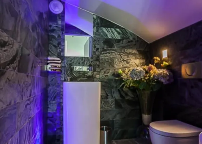 Vila En Domaine Prive Avec Piscine Chauffee - En Domaine Prive Avec Piscine Chauffee Mae-2023 Antibes