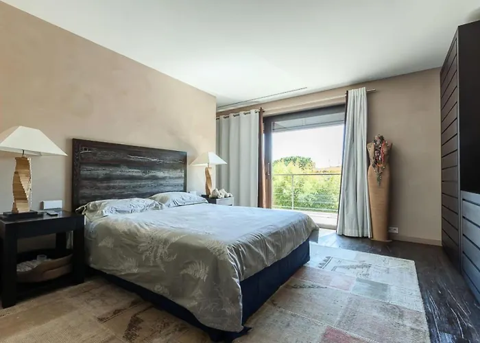 En Domaine Prive Avec Piscine Chauffee - En Domaine Prive Avec Piscine Chauffee Mae-2023 *